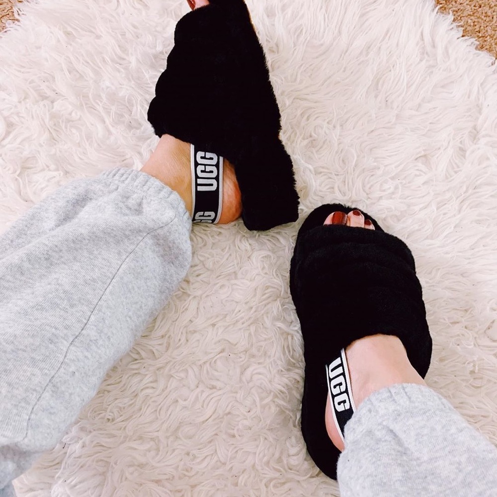 UGG Fluff Yeah slides - BRAND NEW!!